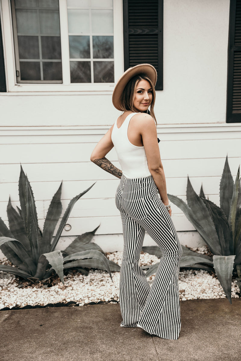 Flared Striped Trousers V1 – MUSTIQUE