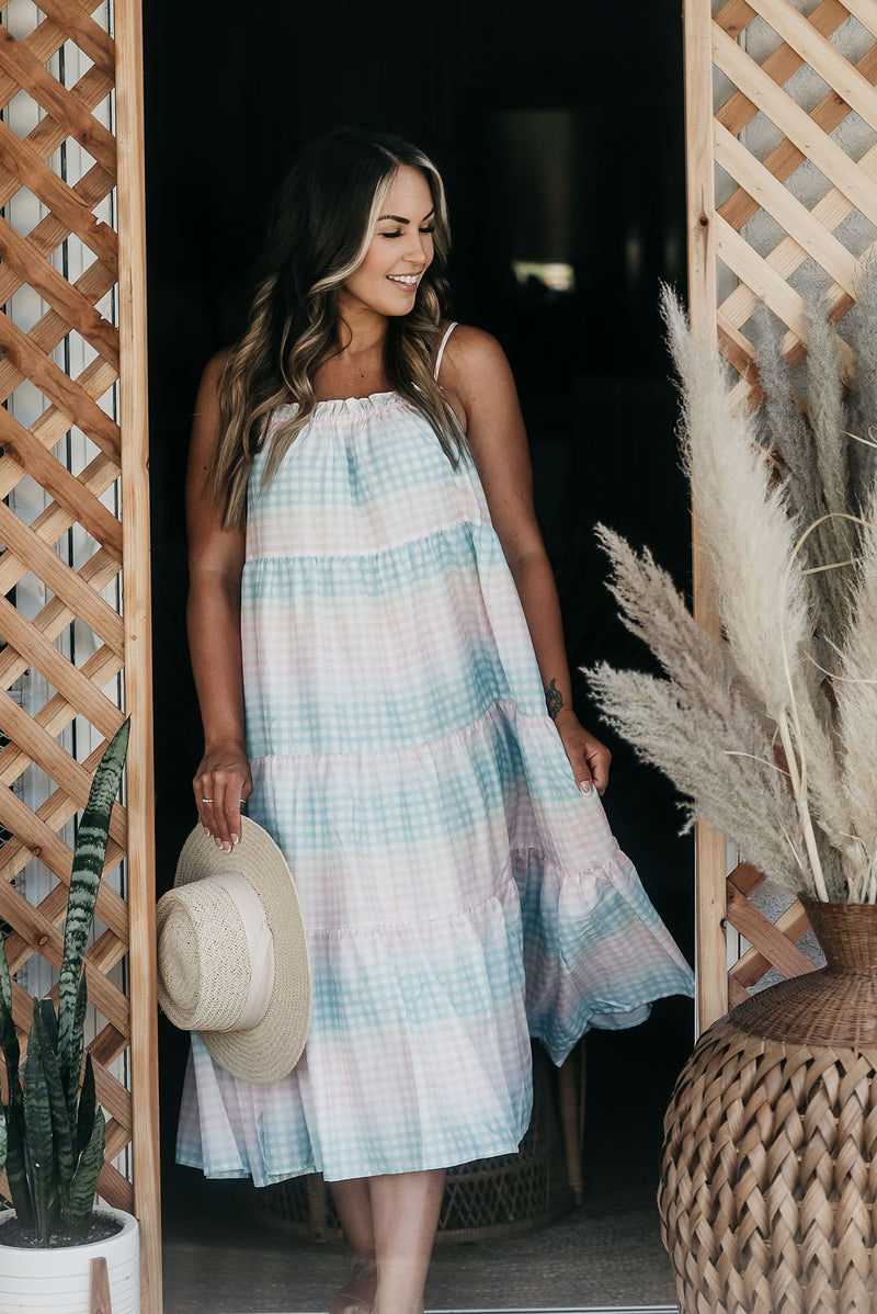 Pretty Pastel Midi Dress Large Pretty Pastel Midi Dress Large