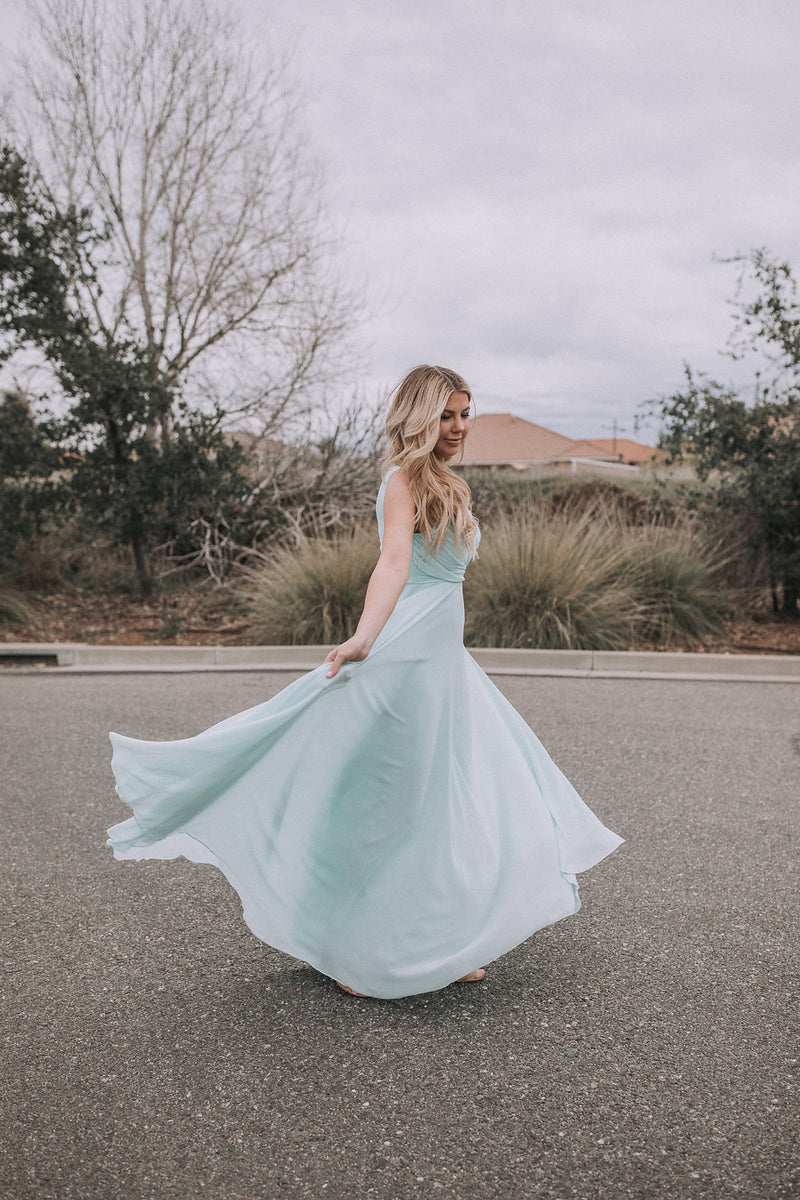 Mint Bridesmaid Maxi Dress Medium Mint Bridesmaid Maxi Dress Medium